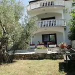 Apartments Villa Maran